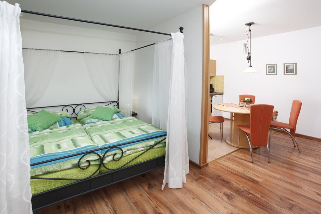 Ferienwohnung Inge Steinruecken Winterberg Camera foto